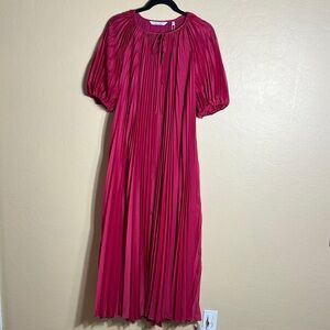 Elegant Red Pleated Dress